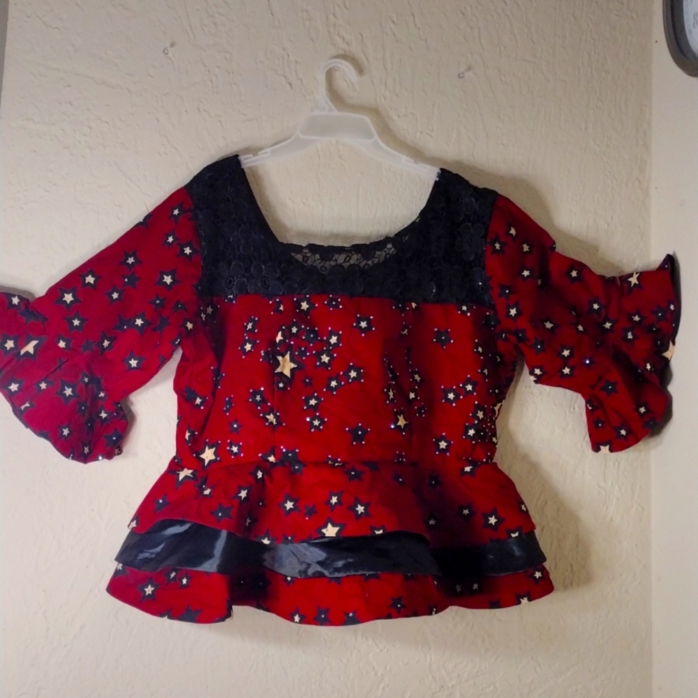 African print (skirt and blouse with matching scarf)
